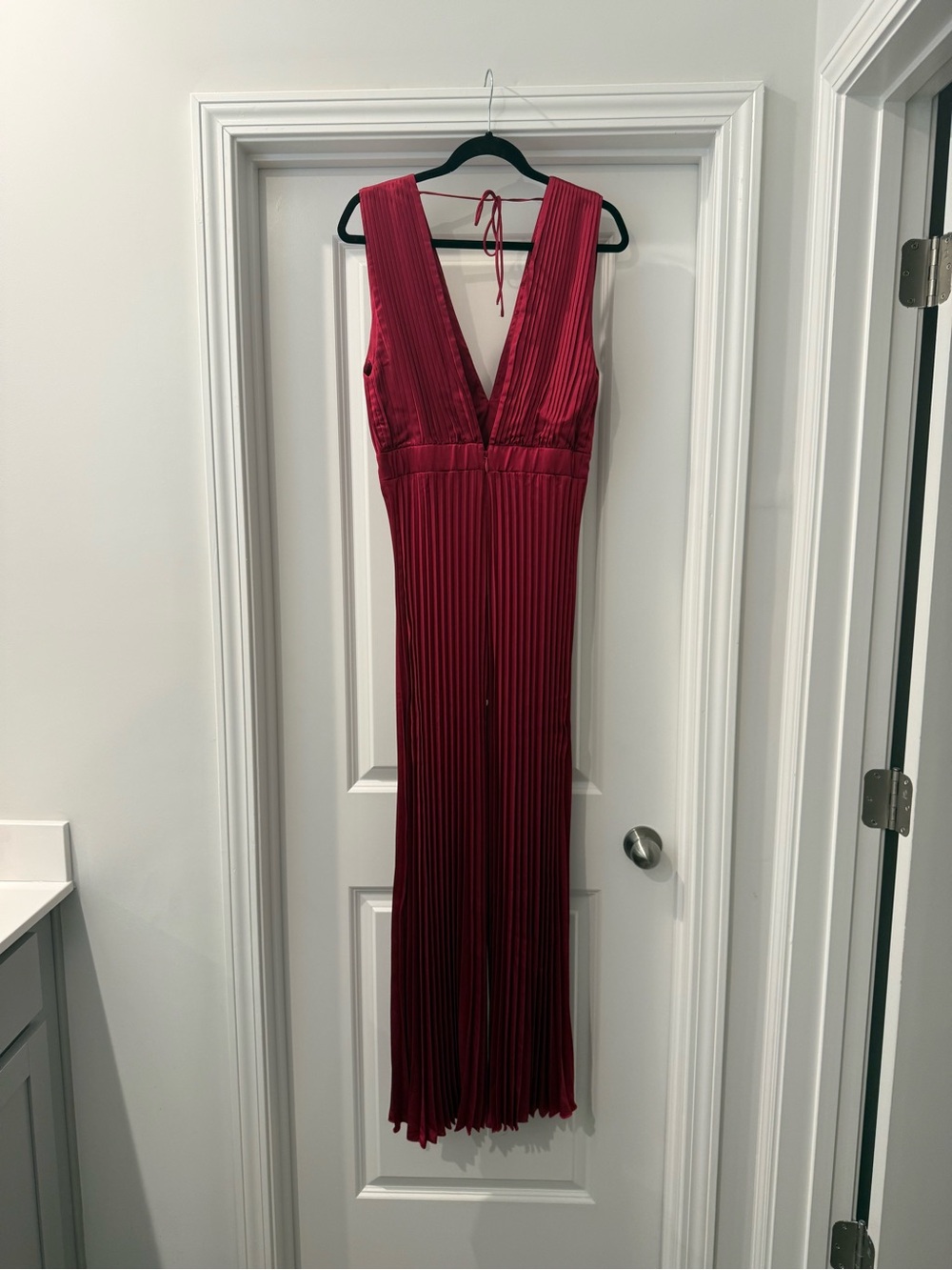 The A&F Giselle Pleated Jumpsuit - Picture 3 of 5